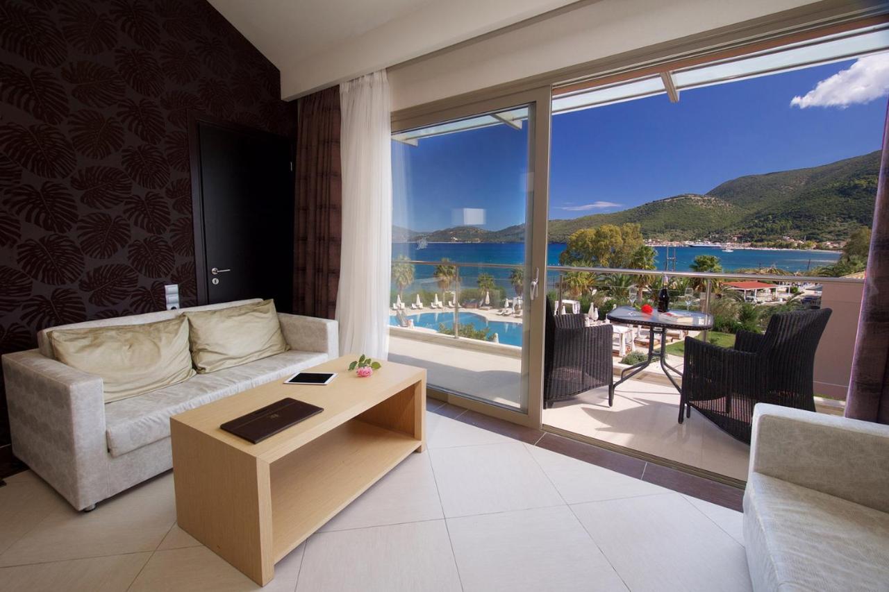 Ionian Emerald Resort Karavomylos Ruang foto