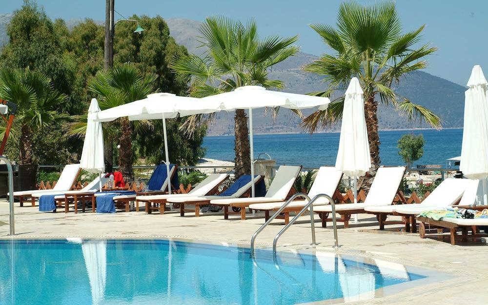 Ionian Emerald Resort Karavomylos Bagian luar foto