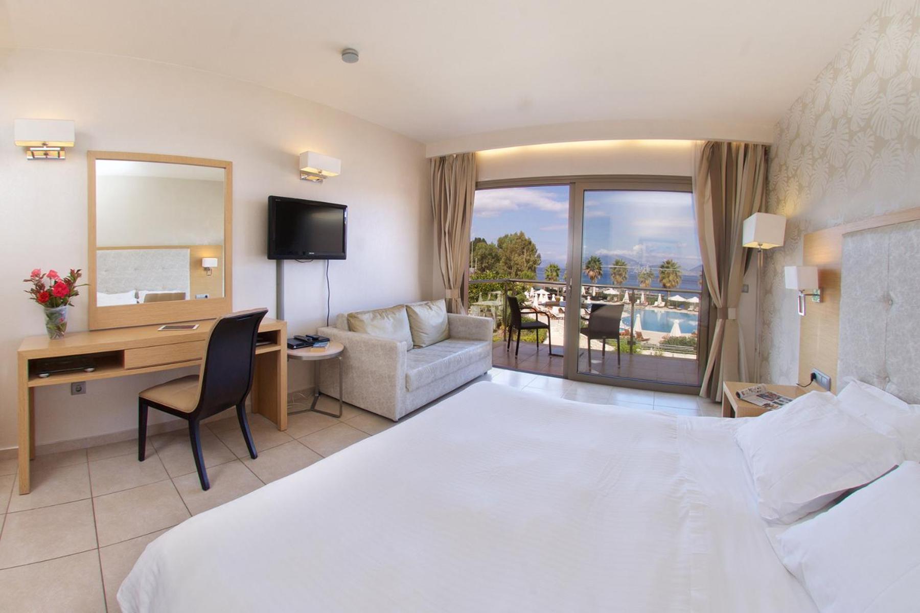 Ionian Emerald Resort Karavomylos Ruang foto